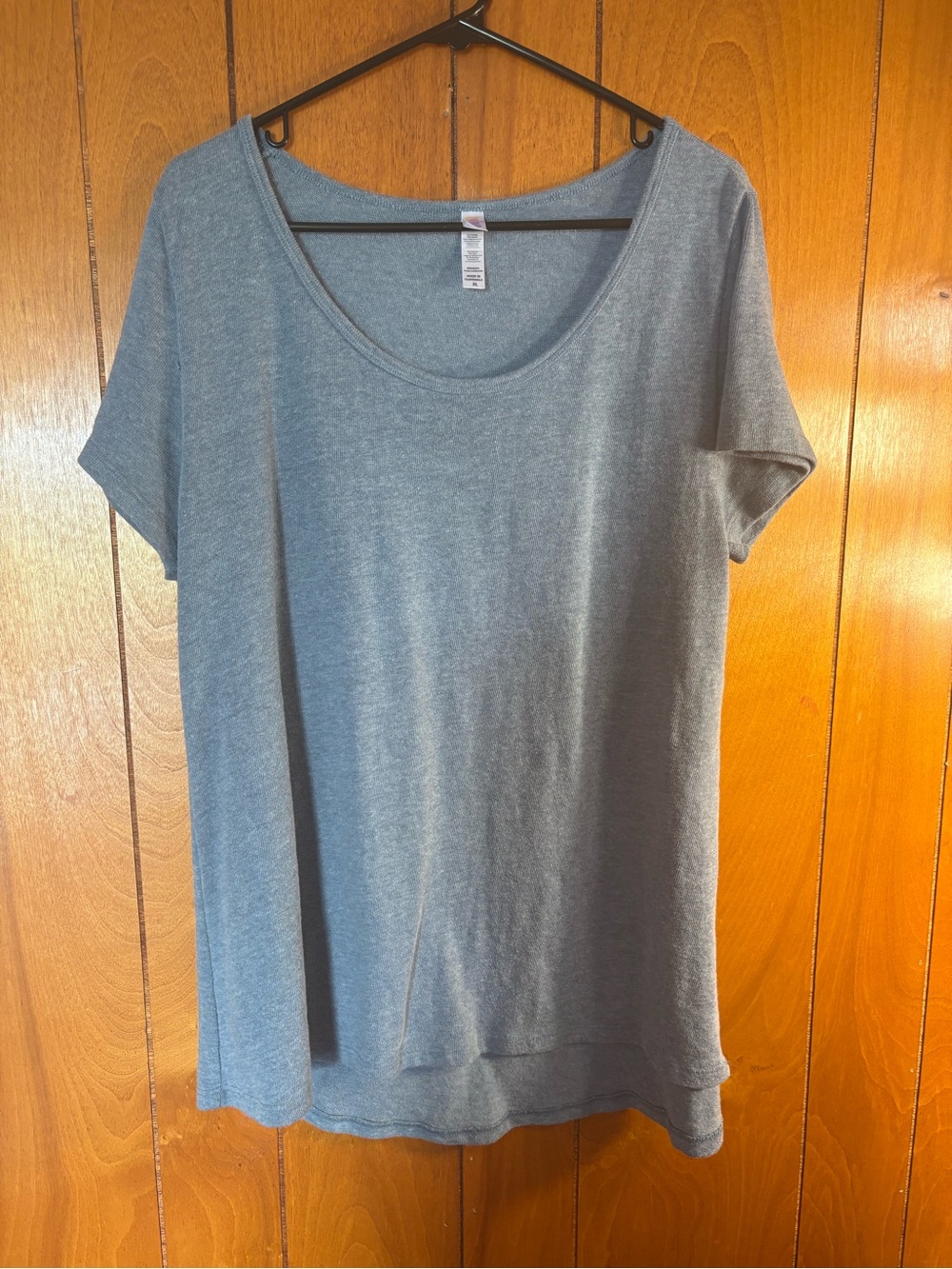 LuLaRoe Scoop Neck Short Sleeve Top — Gray
